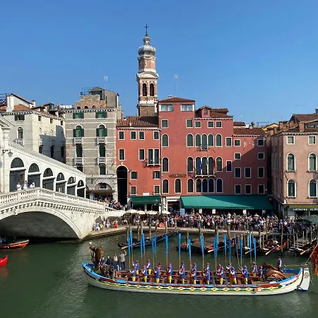 Venezia Ca' Sole 公寓 *